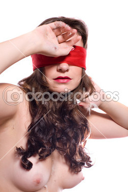 çıplak genç kız blindfolded